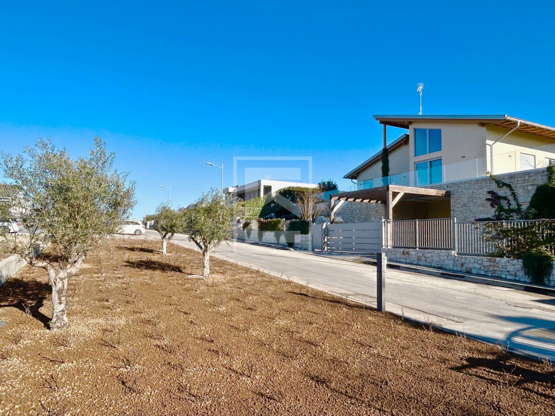 Villa singola in vendita a Desenzano del Garda, Venga-Bertani San Pietro