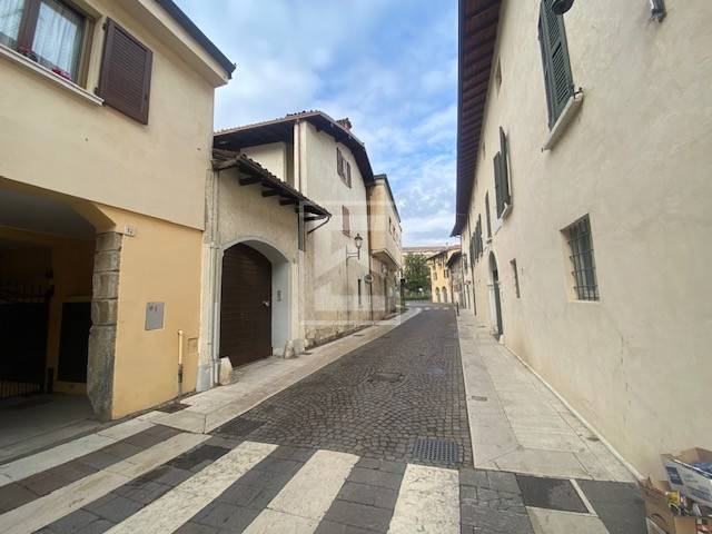 Garage/Box in vendita a Gavardo