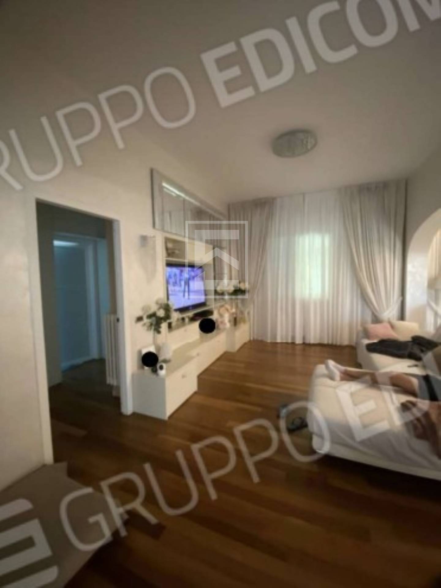 Villa singola in vendita a Desenzano del Garda