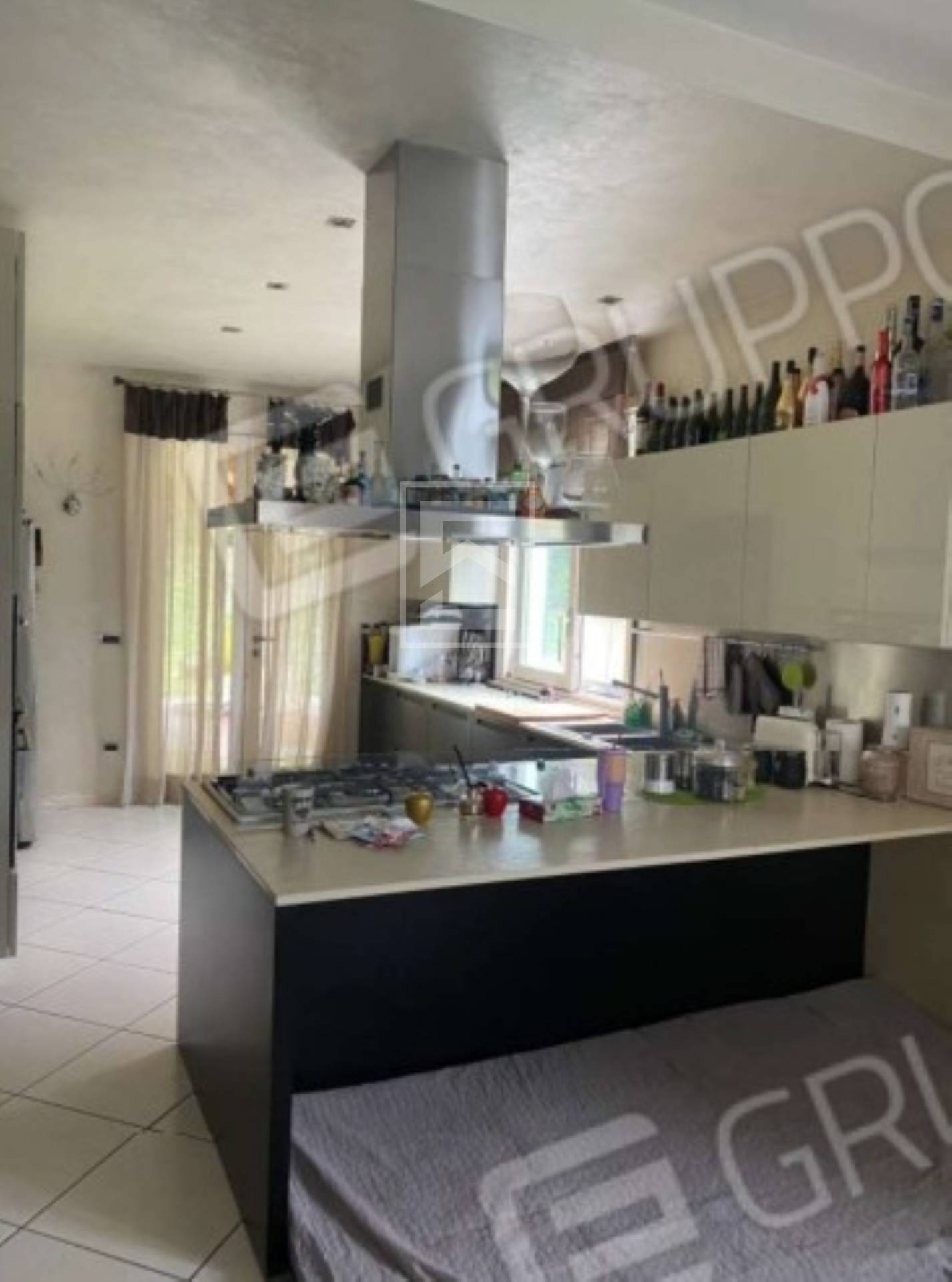 Villa singola in vendita a Desenzano del Garda