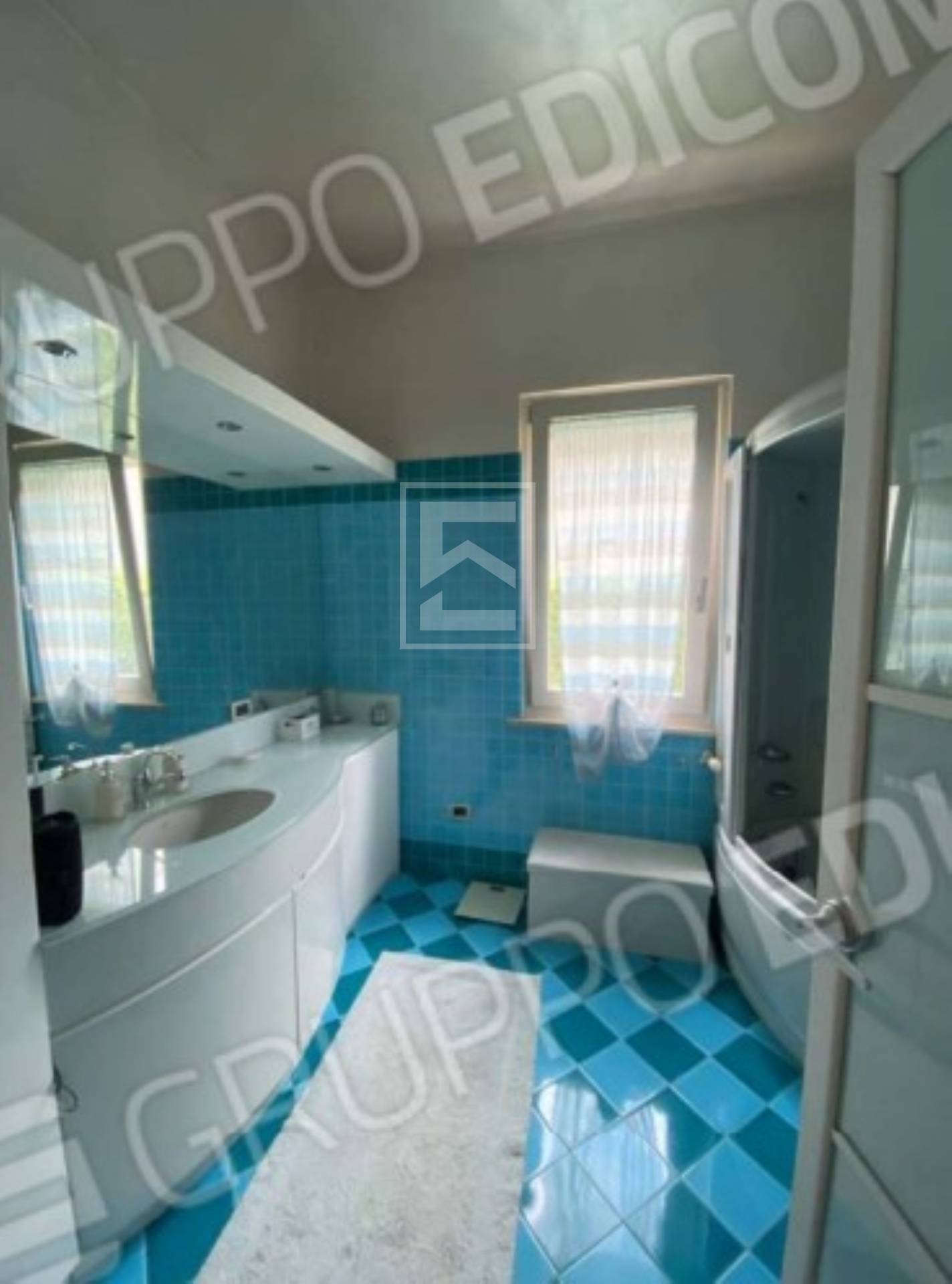 Villa singola in vendita a Desenzano del Garda