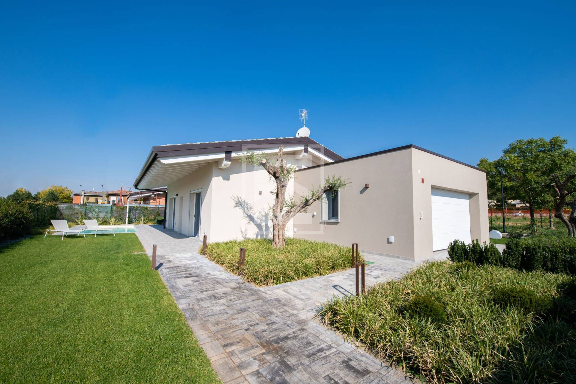 casa indipendente in vendita a Soiano del Lago