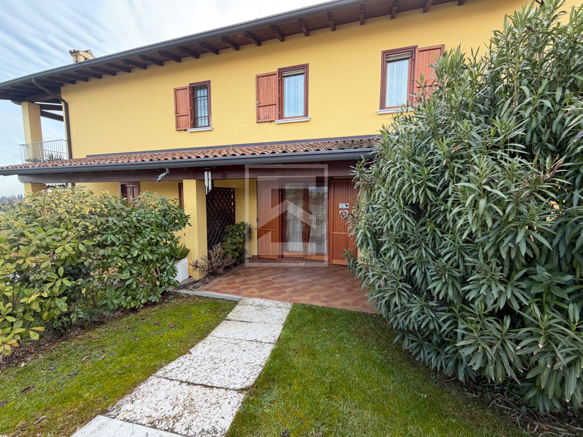 Villa a schiera in vendita a Polpenazze del Garda