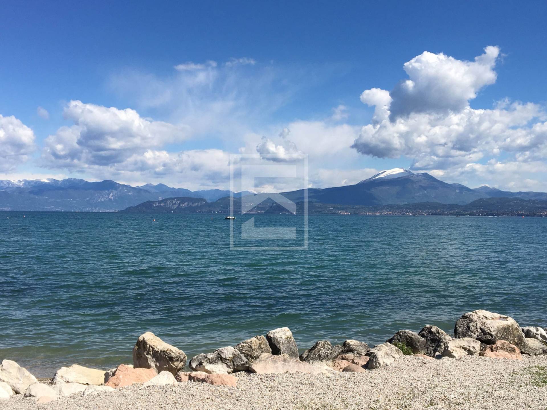 Villetta bifamiliare in vendita a Desenzano del Garda