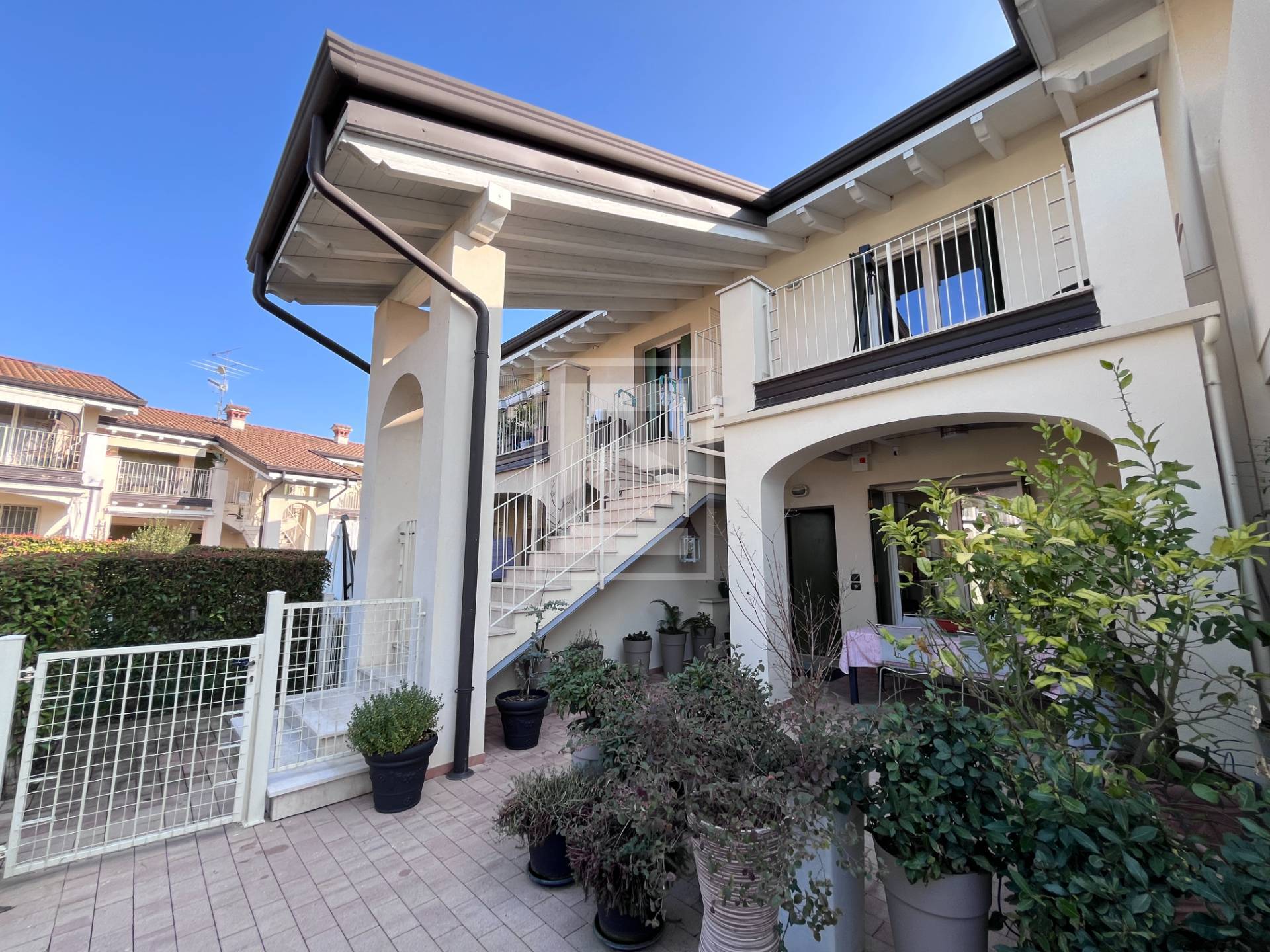 Villa a schiera in vendita a Lonato del Garda, Sedena