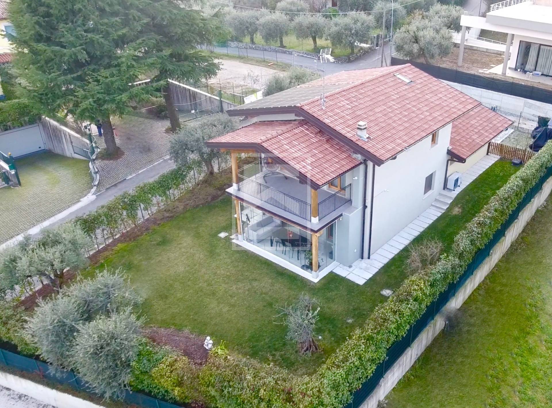 Villa singola in vendita a Soiano del Lago