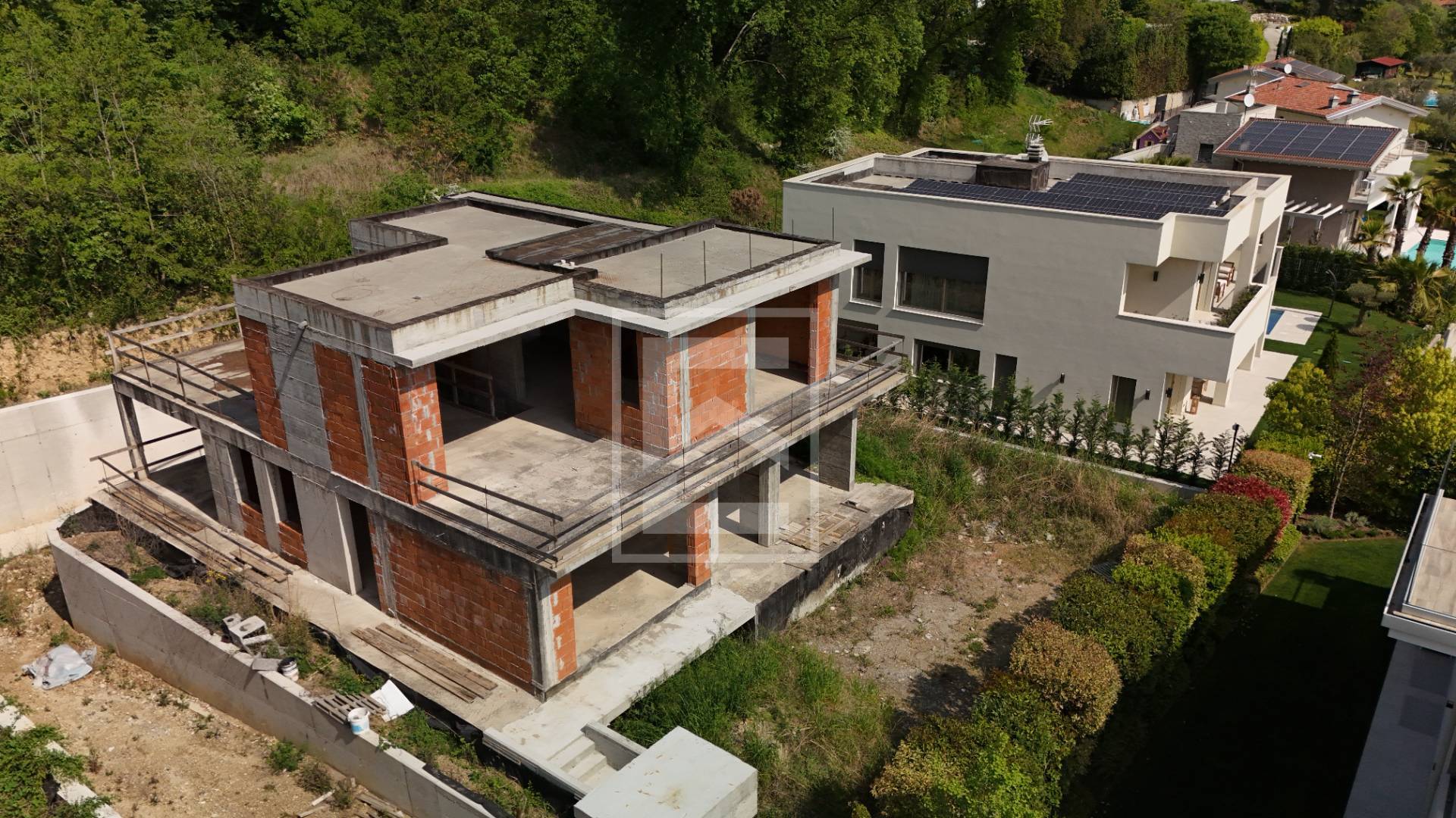 Villa singola in vendita a Padenghe sul Garda