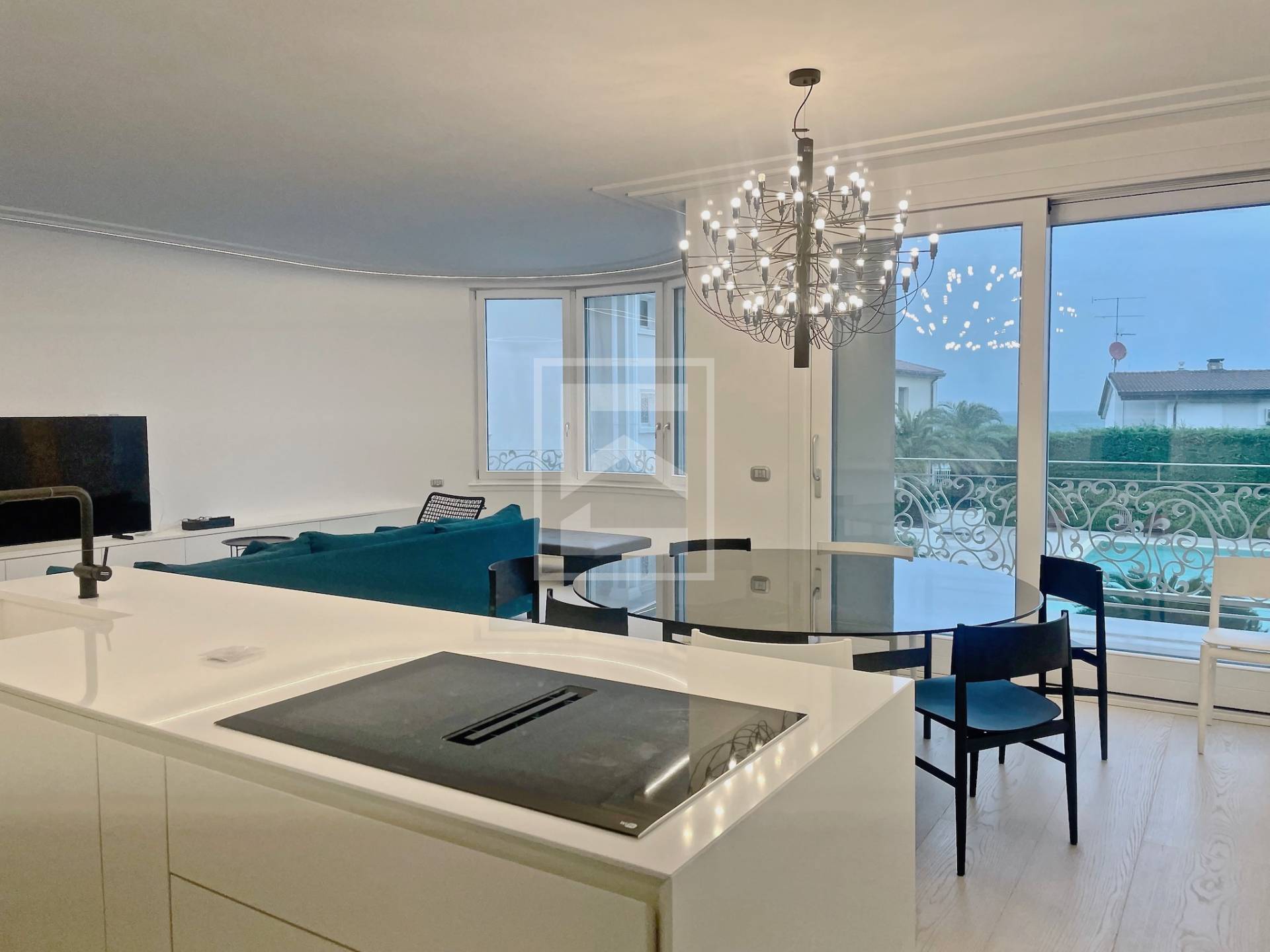 Appartamento in vendita a Desenzano del Garda, Desenzano del Garda