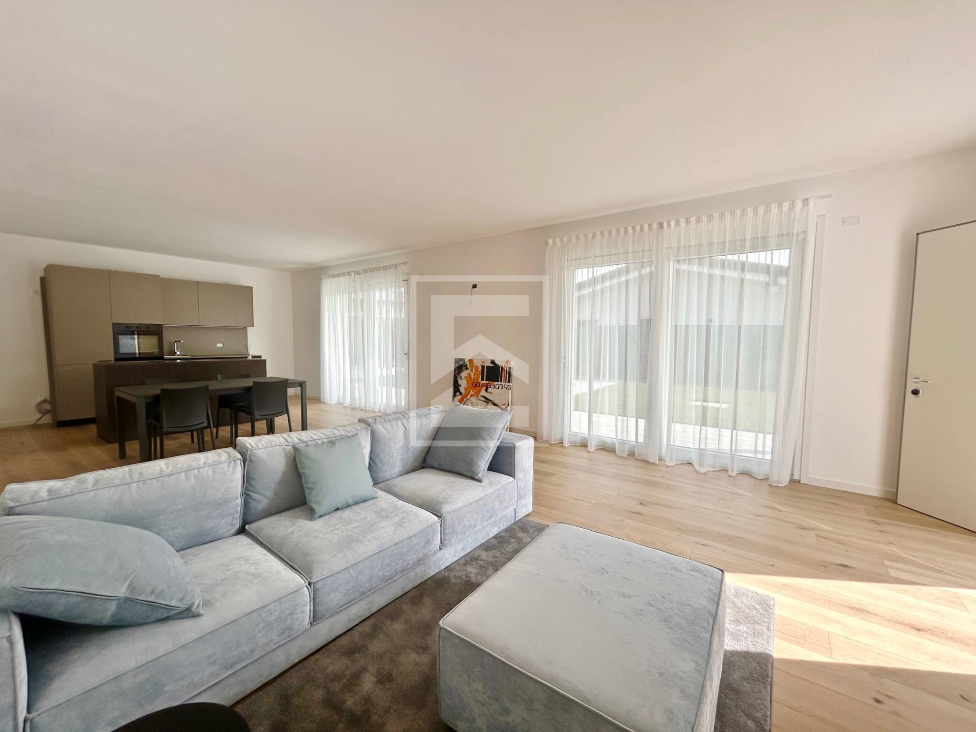 Villa singola in vendita a Desenzano del Garda, Desenzano del Garda