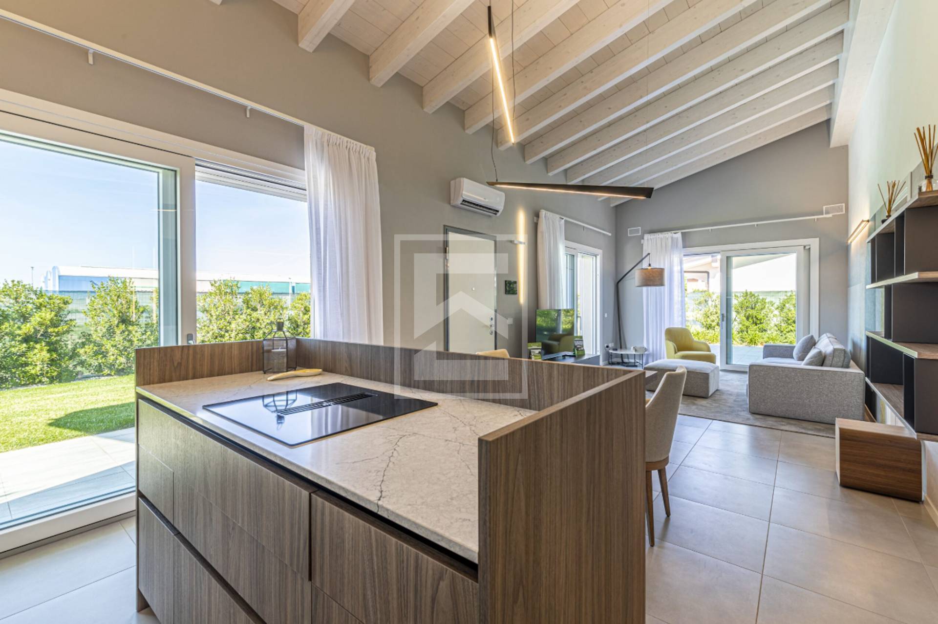 Appartamento in vendita a Desenzano del Garda