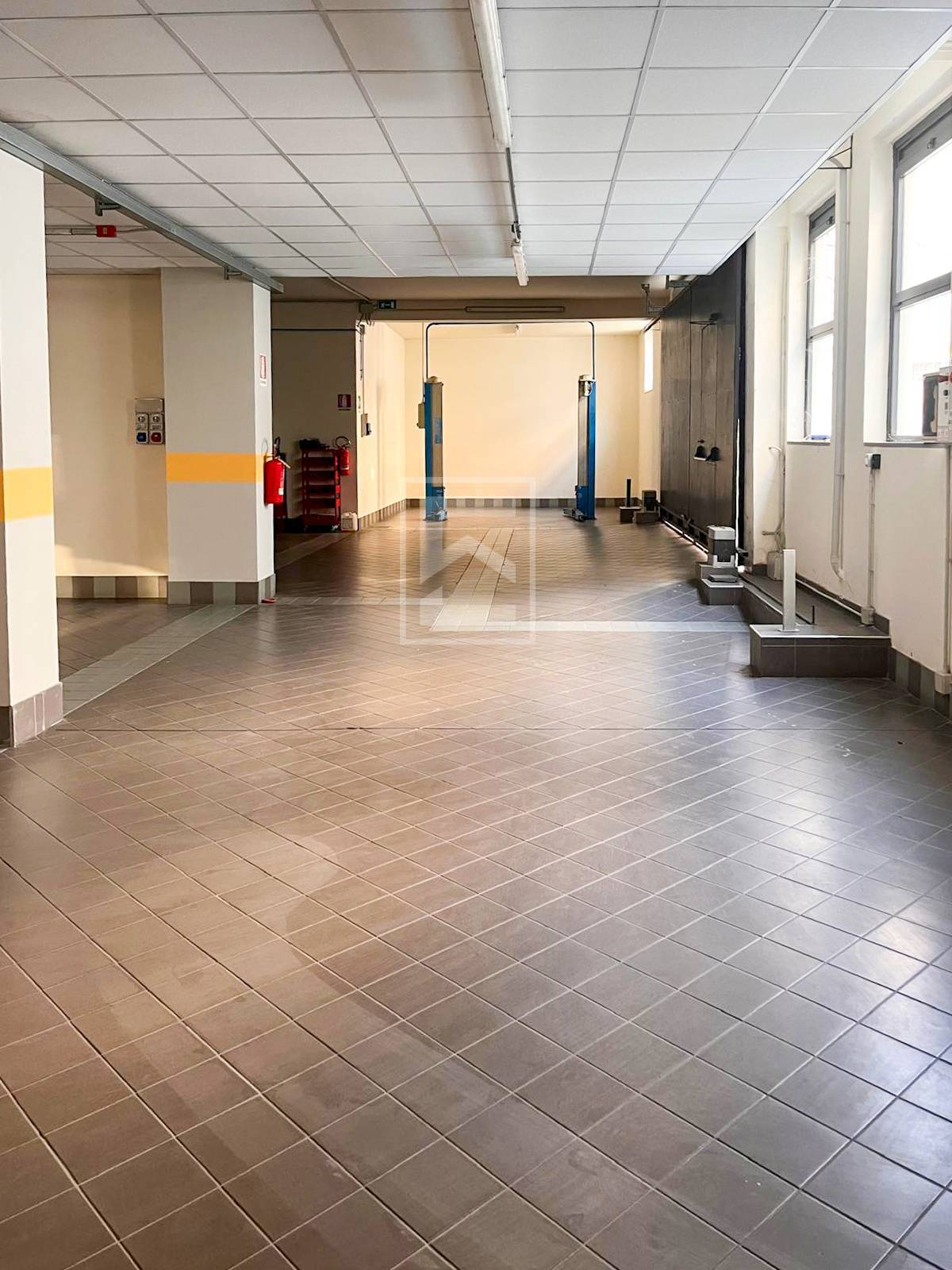 Locale Commerciale in vendita a Brescia, Borgo Trento