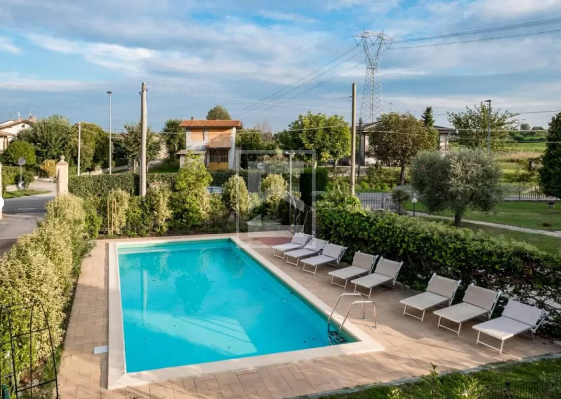 Stabile/Palazzo in vendita a Desenzano del Garda, Desenzano del Garda