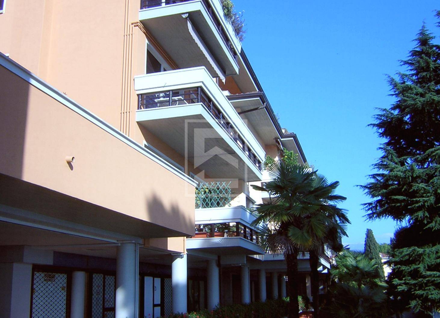 Appartamento in vendita a Gardone Riviera, Fasano Sotto