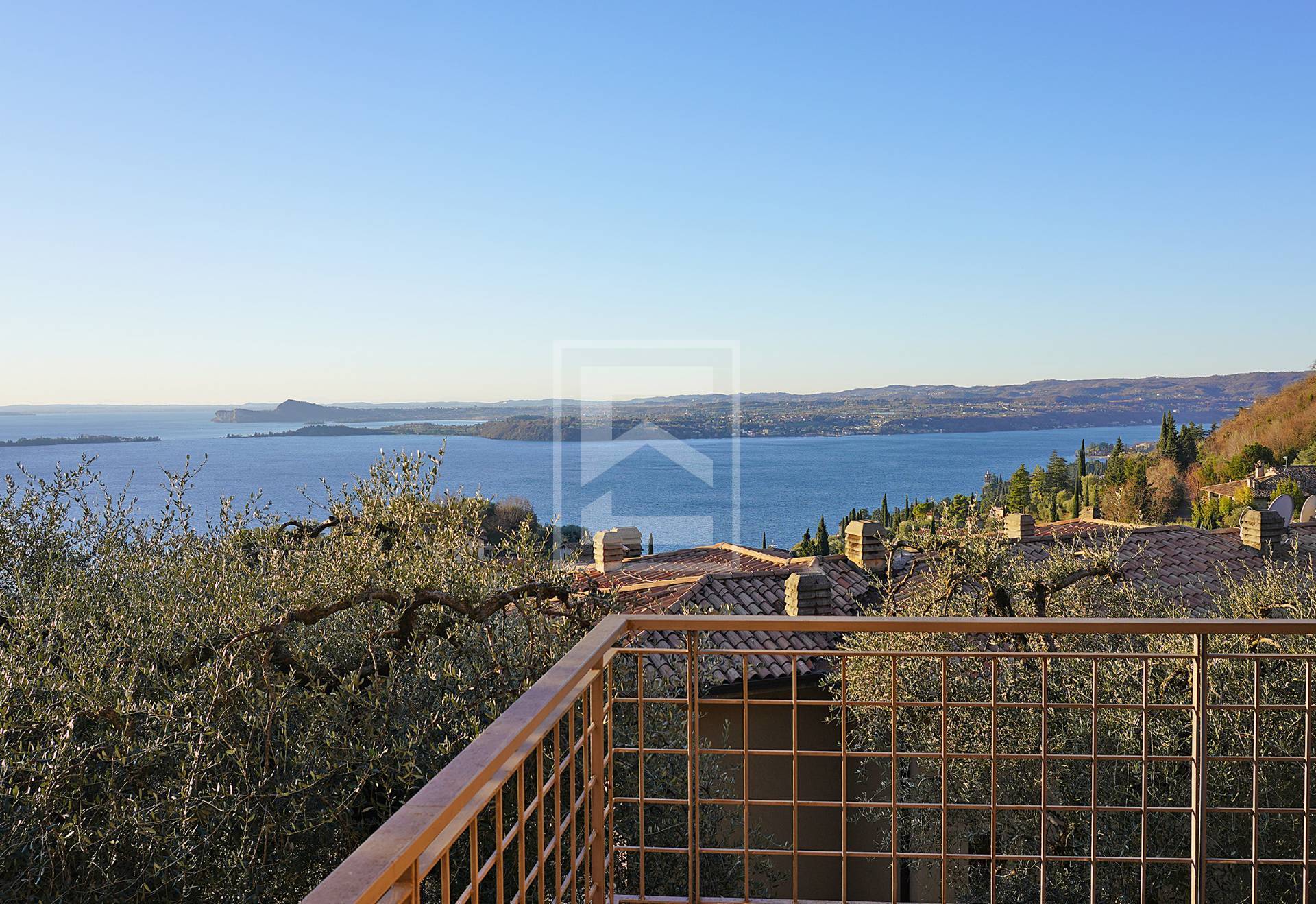 Villa singola in vendita a Gardone Riviera