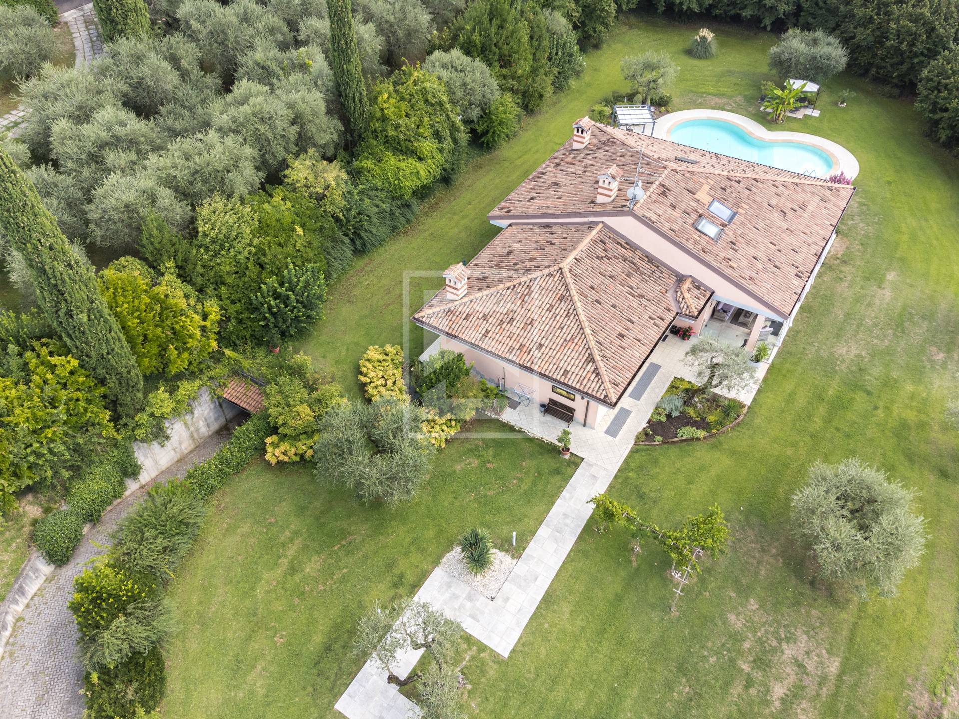 Villa singola in vendita a Castelnuovo del Garda, Sandr