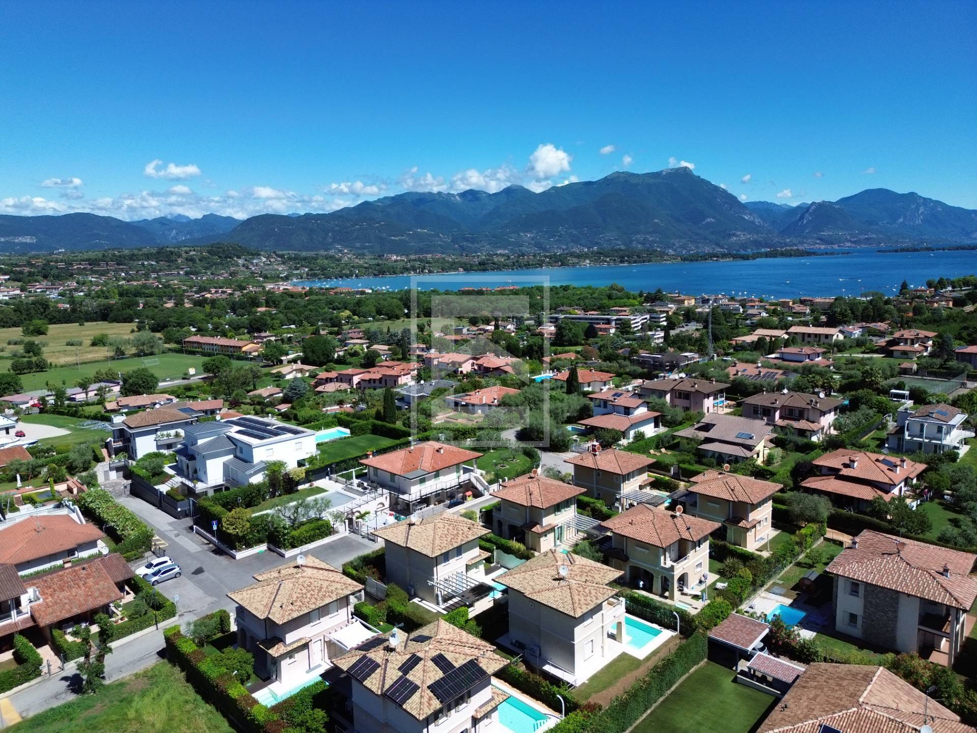 Villa singola in vendita a Manerba del Garda, Montinelle