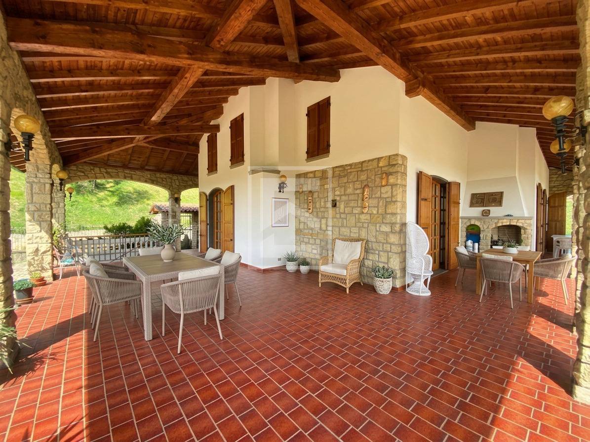Villa singola in vendita a Moniga del Garda