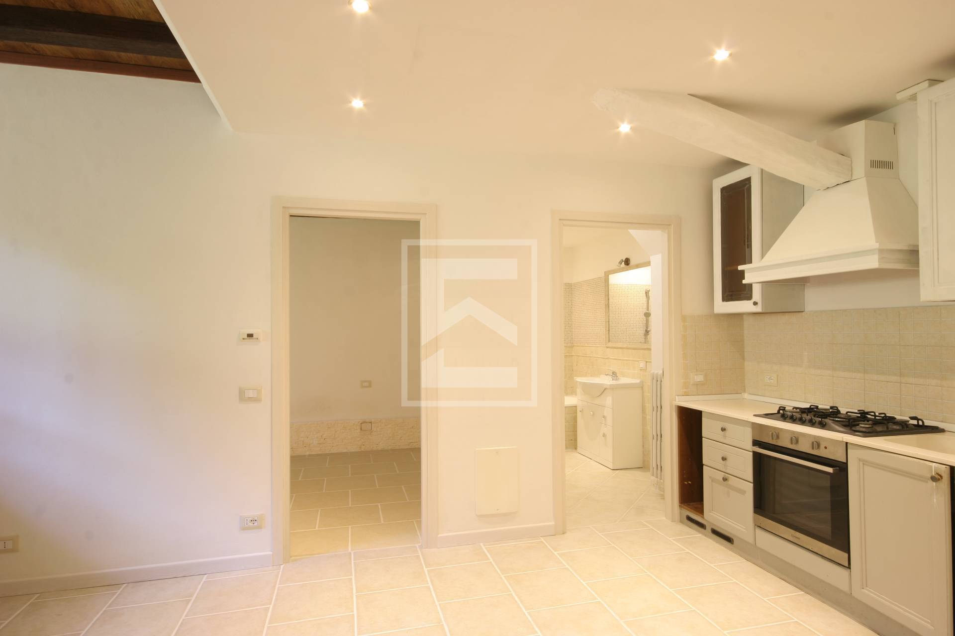 Appartamento in vendita a Gardone Riviera