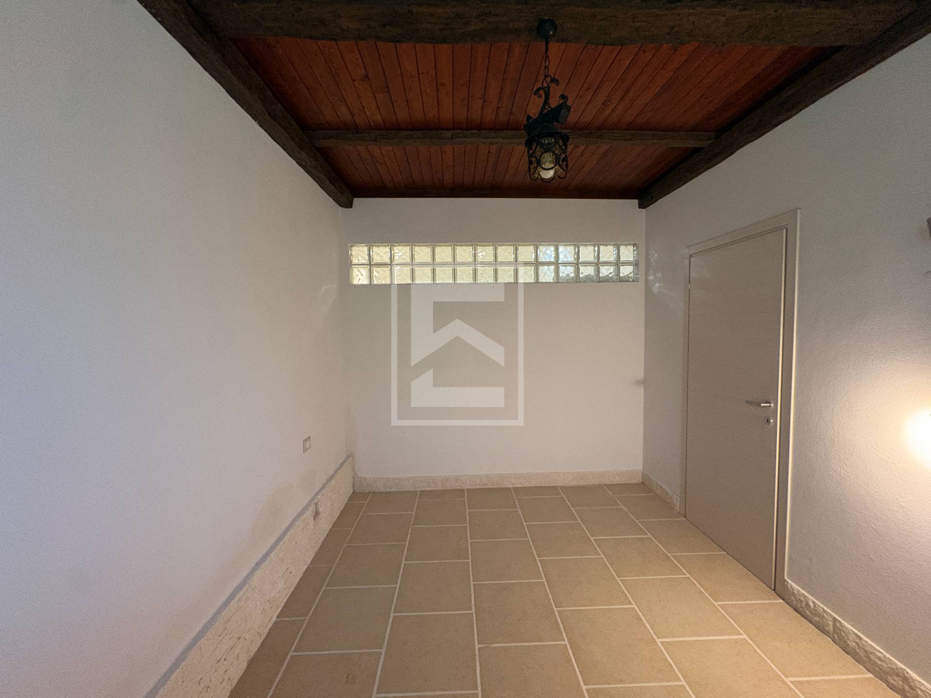 Appartamento in vendita a Gardone Riviera