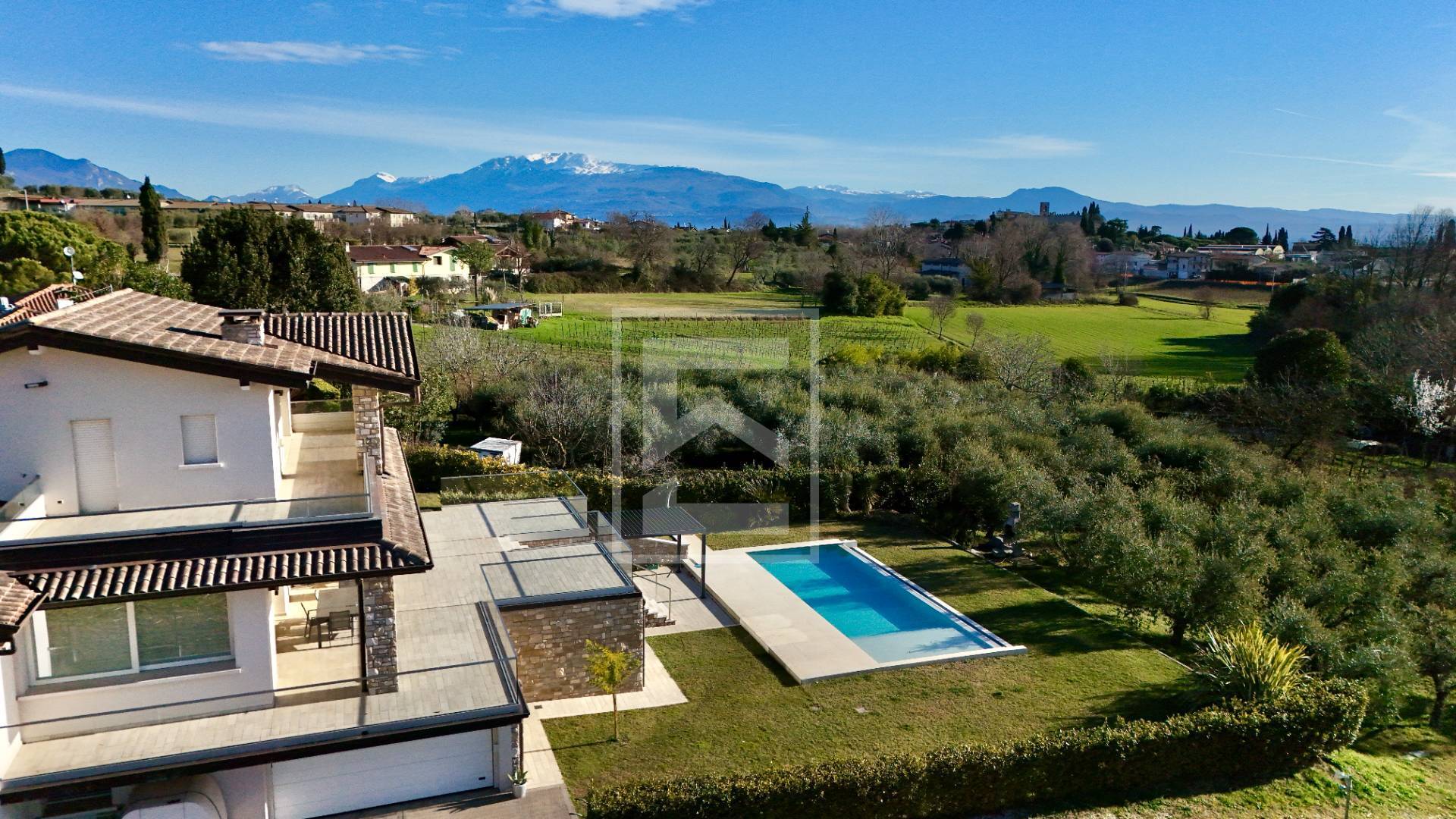 Villa singola in vendita a Moniga del Garda