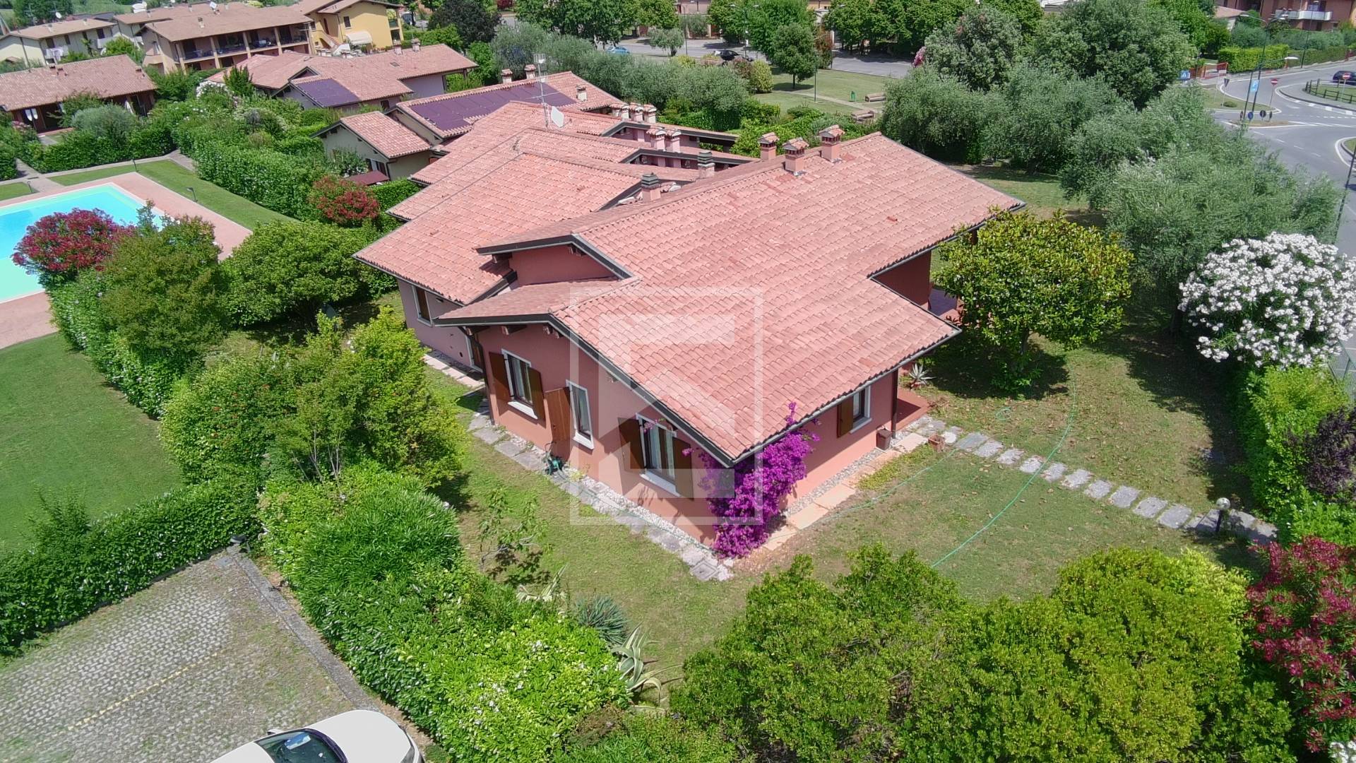 Villetta bifamiliare in vendita a San Felice del Benaco
