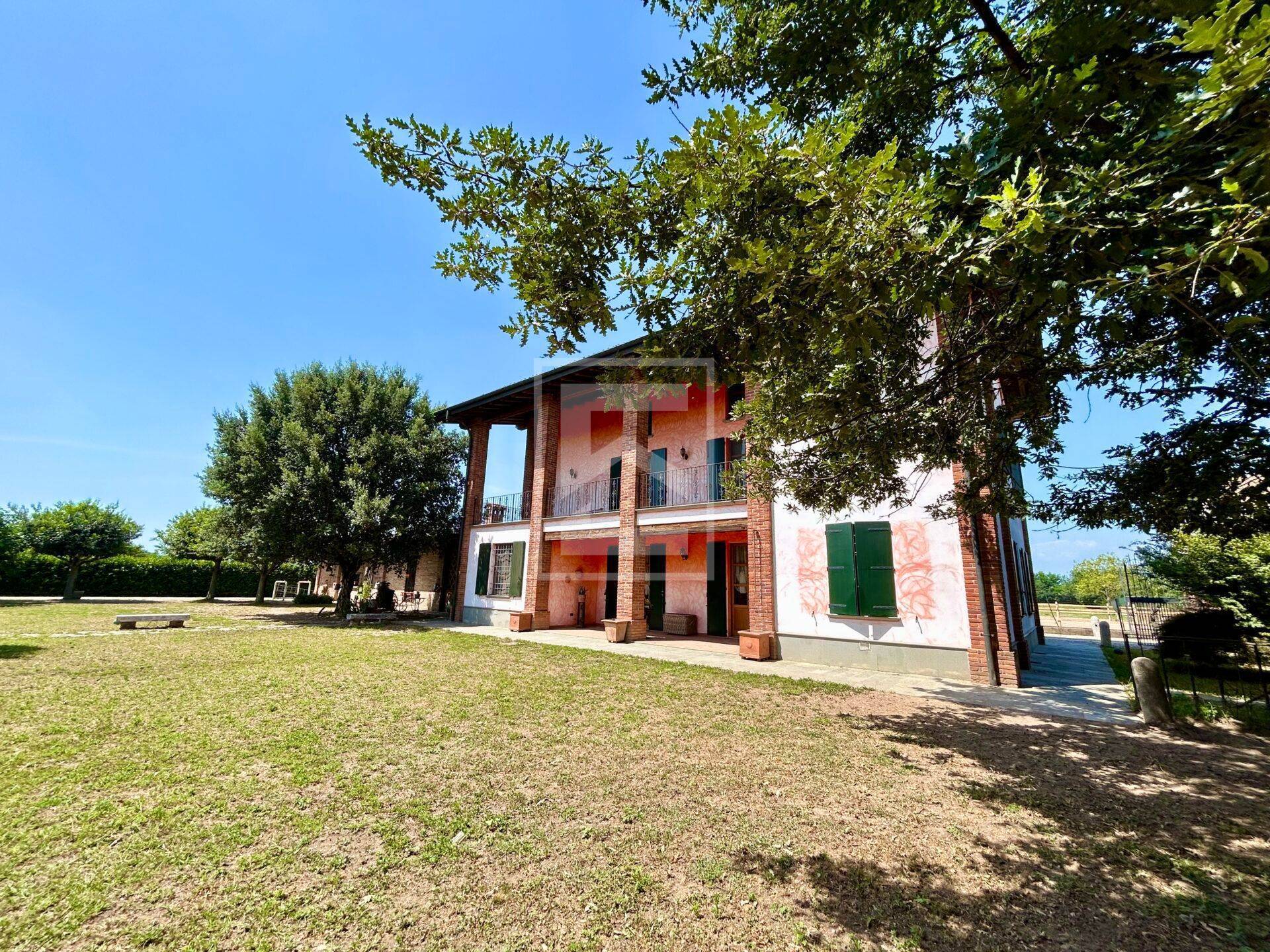 Cascina/Casale in vendita a Roccafranca, Ludriano