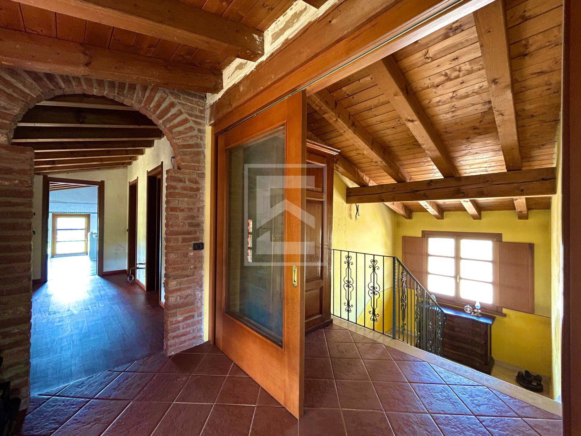 Cascina/Casale in vendita a Roccafranca, Ludriano