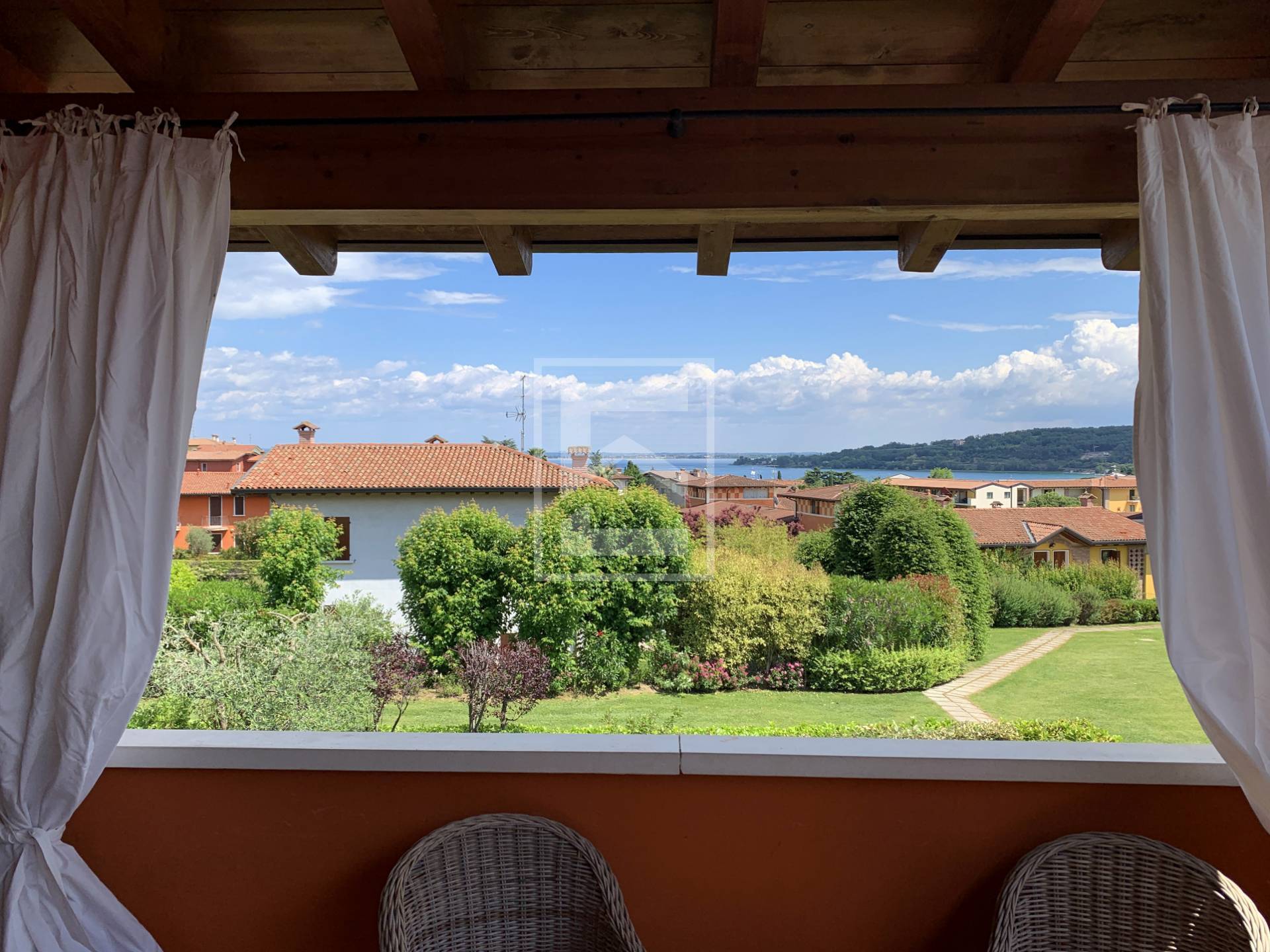 Appartamento in vendita a Padenghe sul Garda