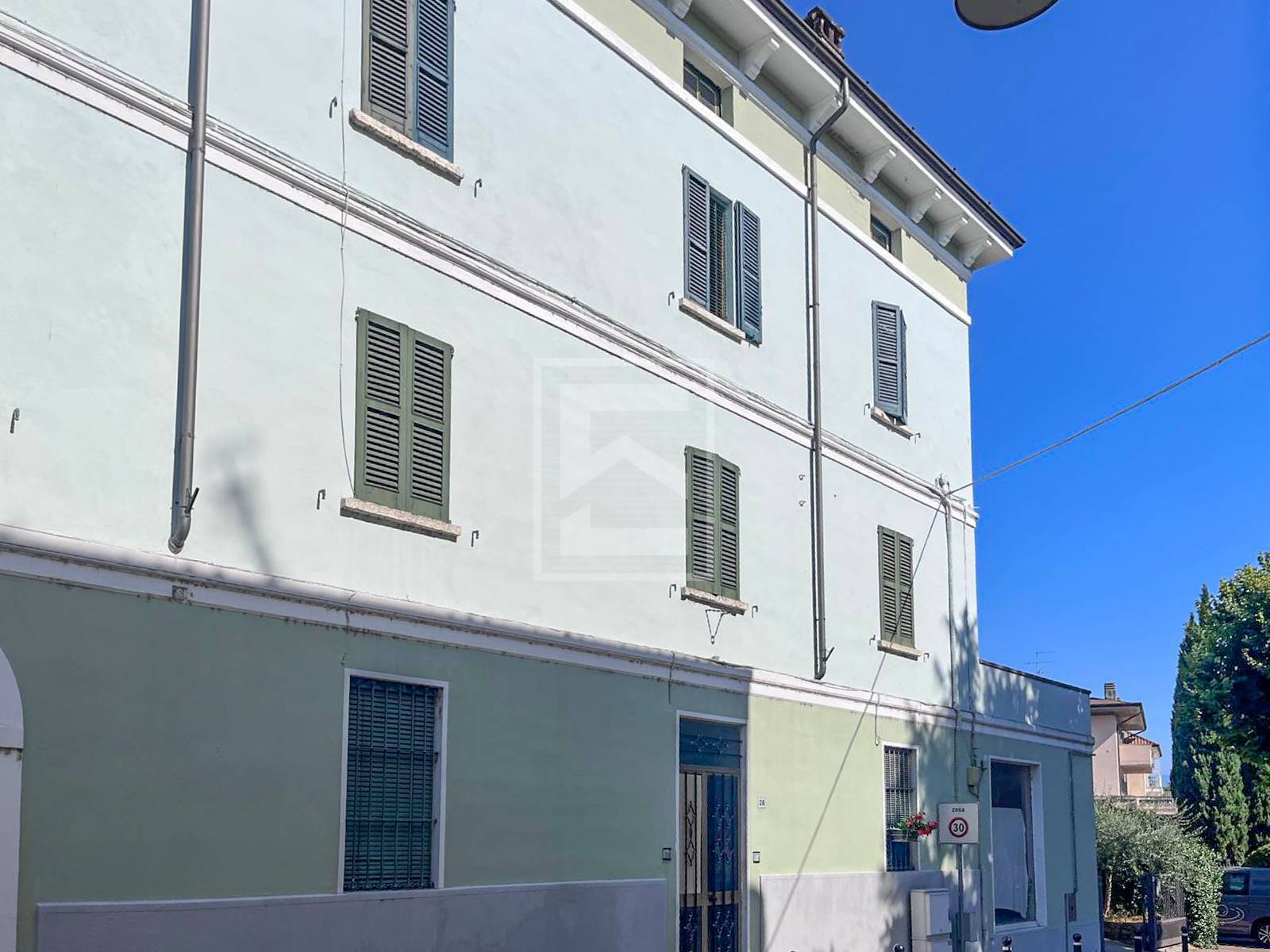 Porzione di villa in vendita a Desenzano del Garda, Desenzano del Garda