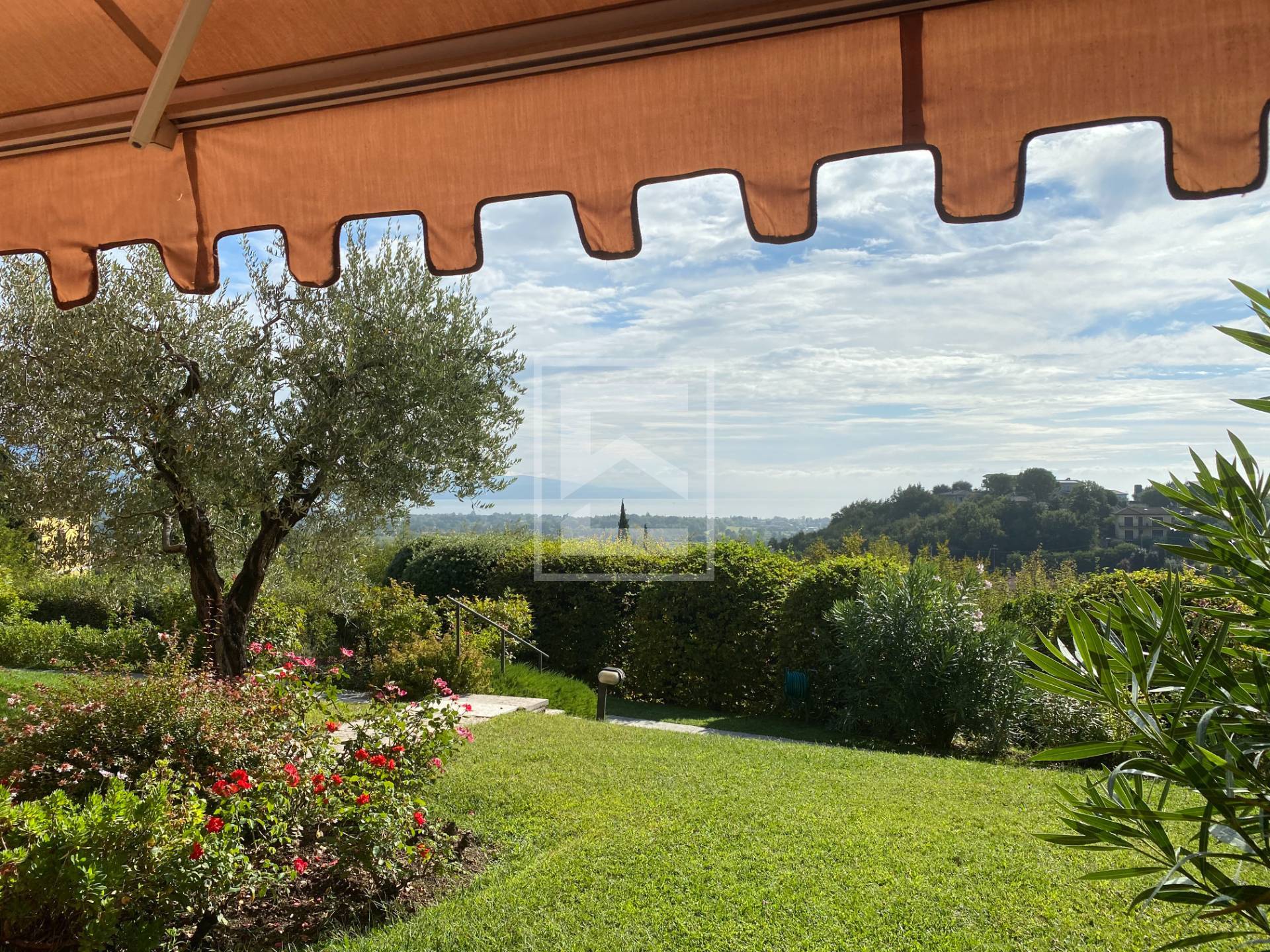 Appartamento in vendita a Soiano del Lago