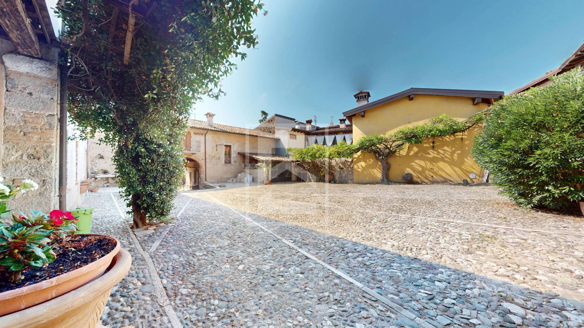 Cascina/Casale in vendita a Prevalle