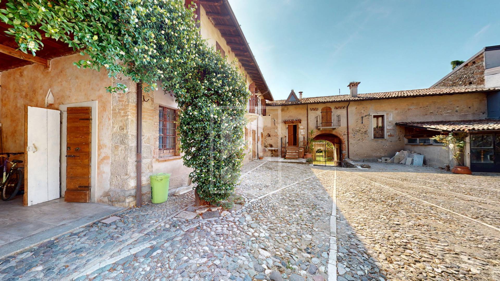 Cascina/Casale in vendita a Prevalle