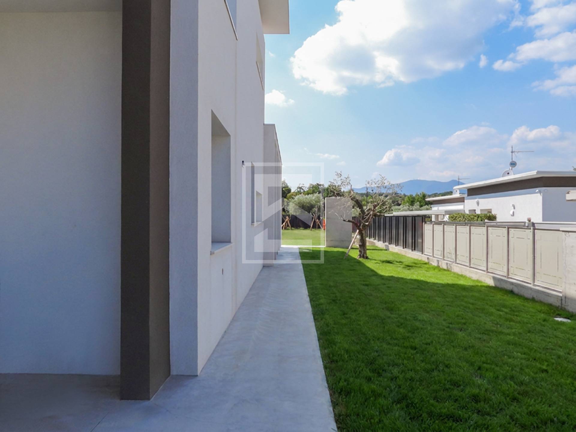 Villa singola in vendita a Manerba del Garda