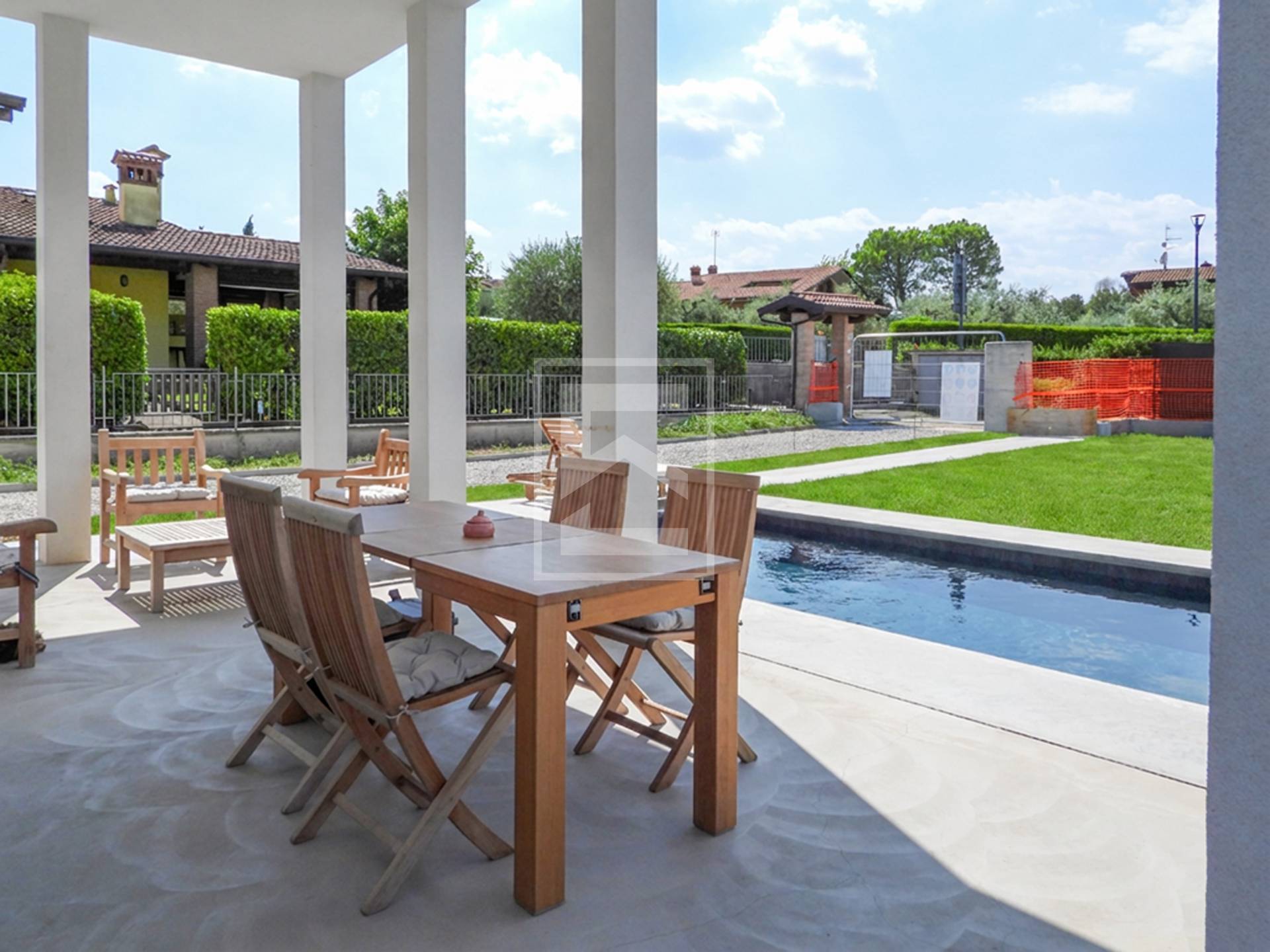 Villa singola in vendita a Manerba del Garda