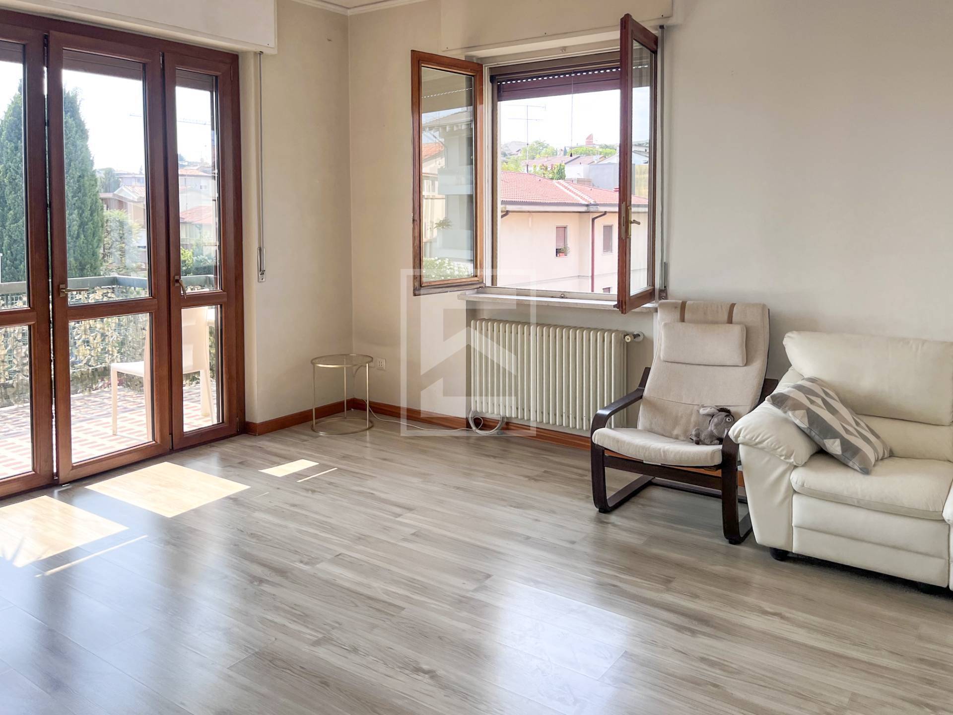 Appartamento in vendita a Desenzano del Garda, Desenzano del Garda
