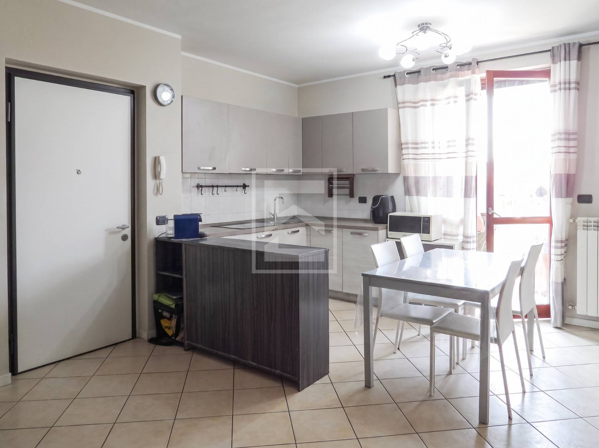 Appartamento in vendita a Desenzano del Garda, San Martino della Battaglia