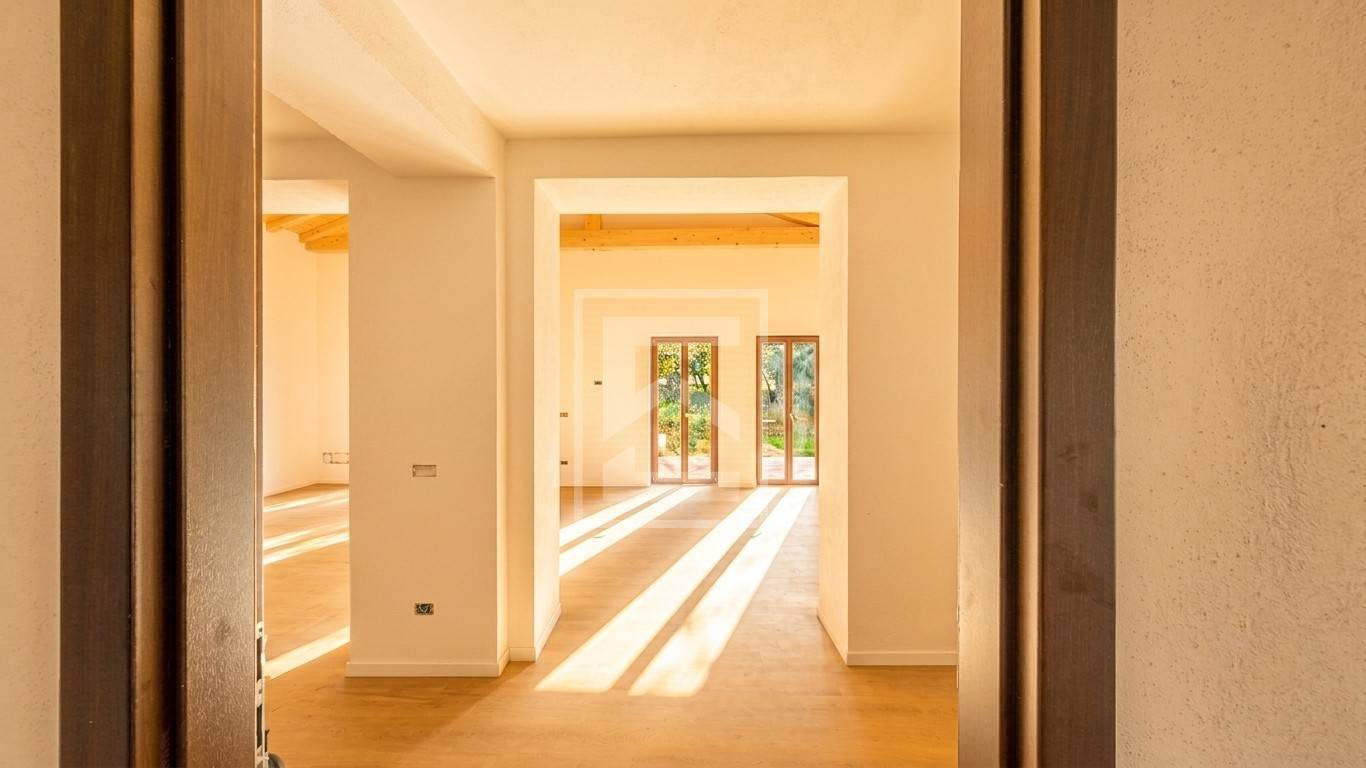 Cascina/Casale in vendita a Monzambano