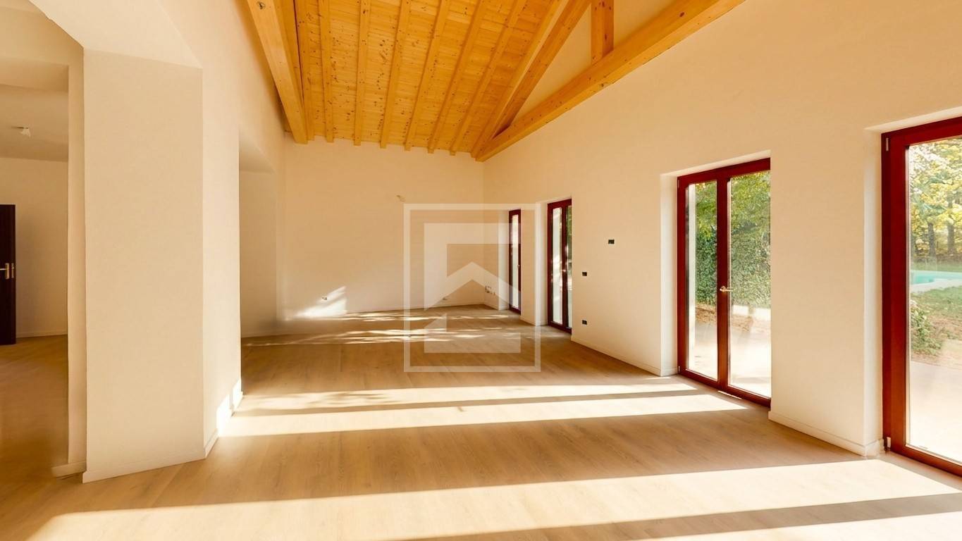 Cascina/Casale in vendita a Monzambano