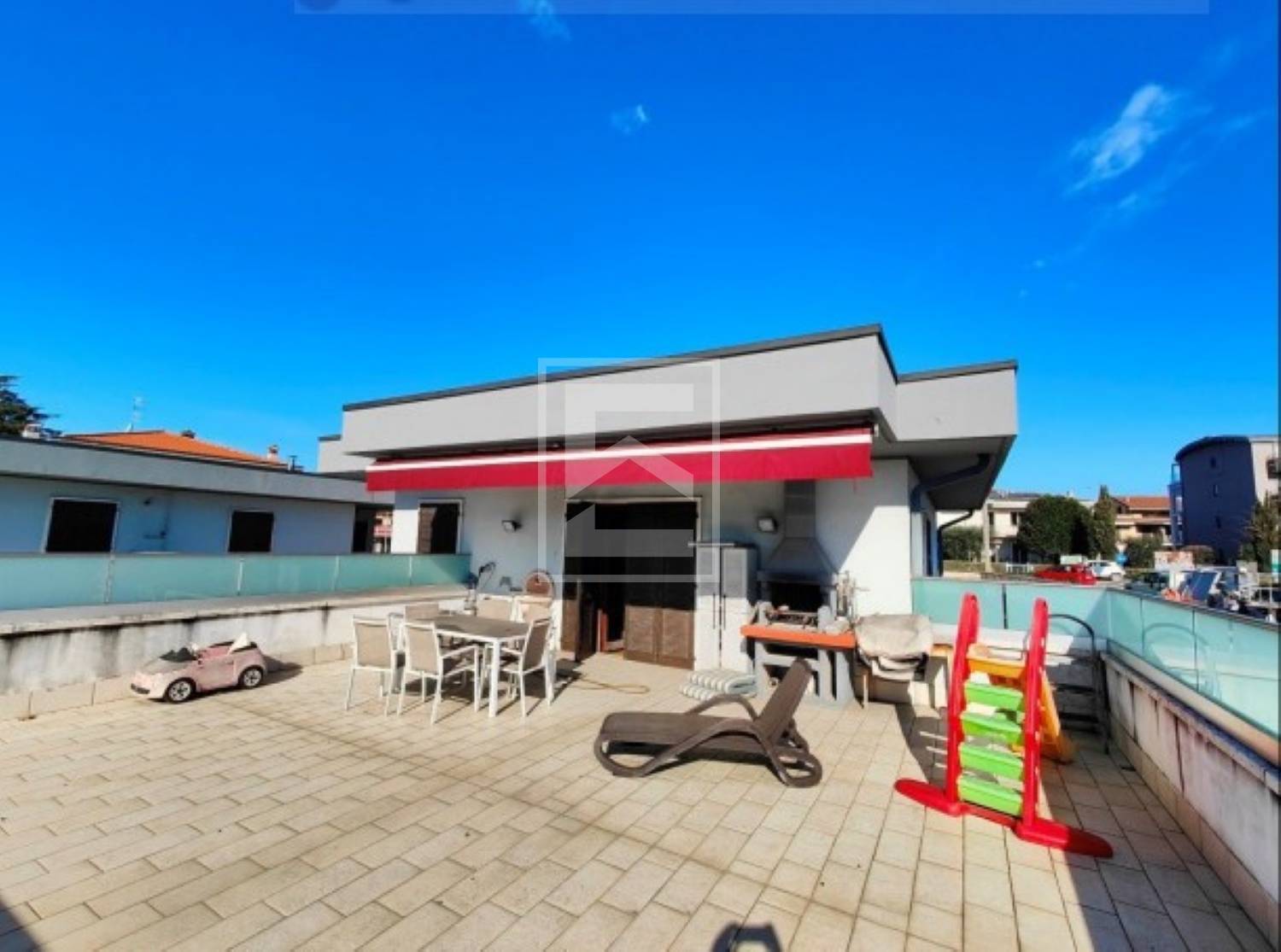 Appartamento in vendita a Peschiera del Garda