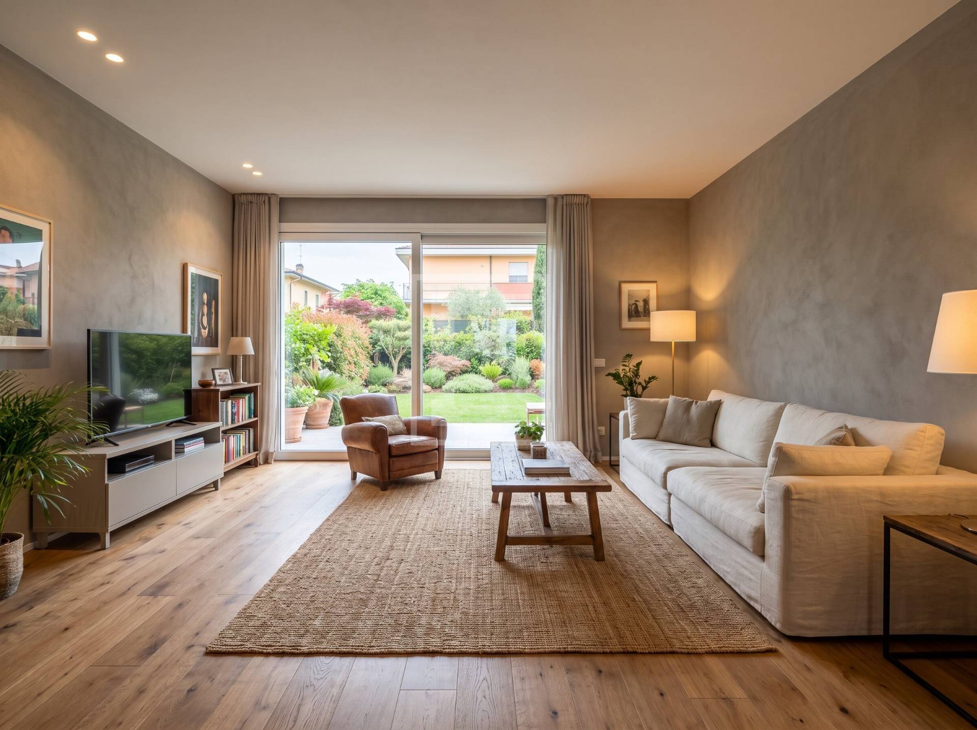 Appartamento in vendita a Desenzano del Garda, Desenzano del Garda