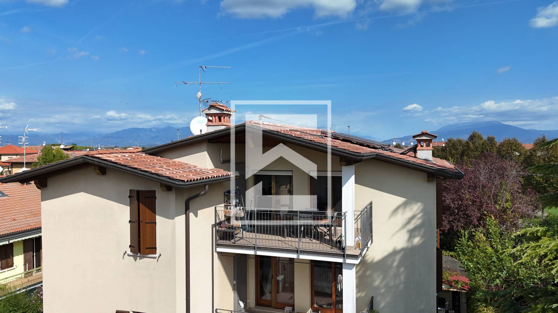 Appartamento in vendita a Desenzano del Garda, San Martino della Battaglia