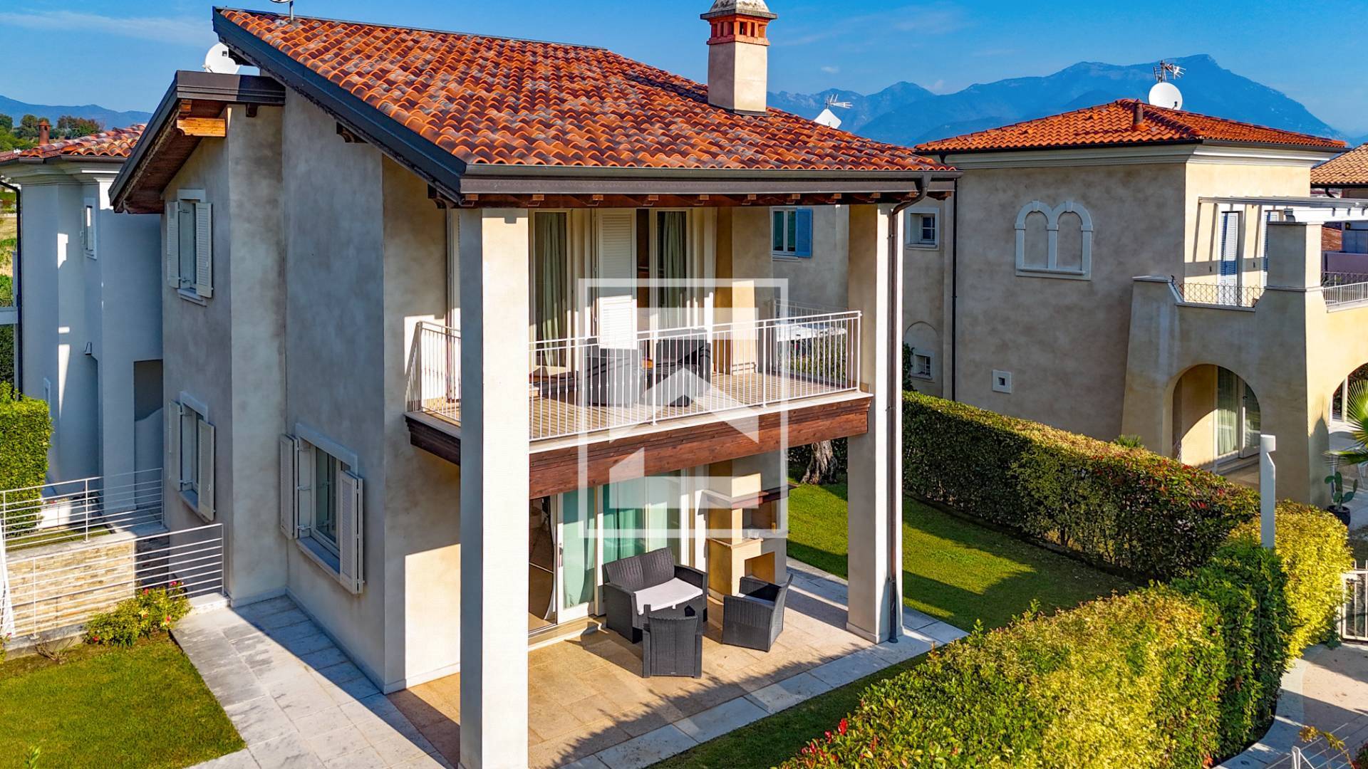 Villa singola in vendita a Manerba del Garda, Solarolo