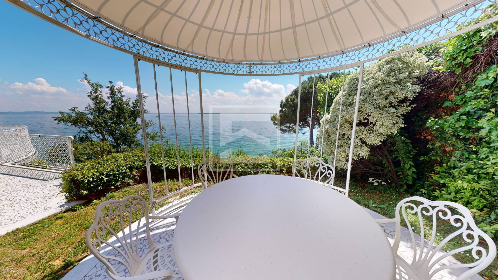Villa singola in vendita a Manerba del Garda