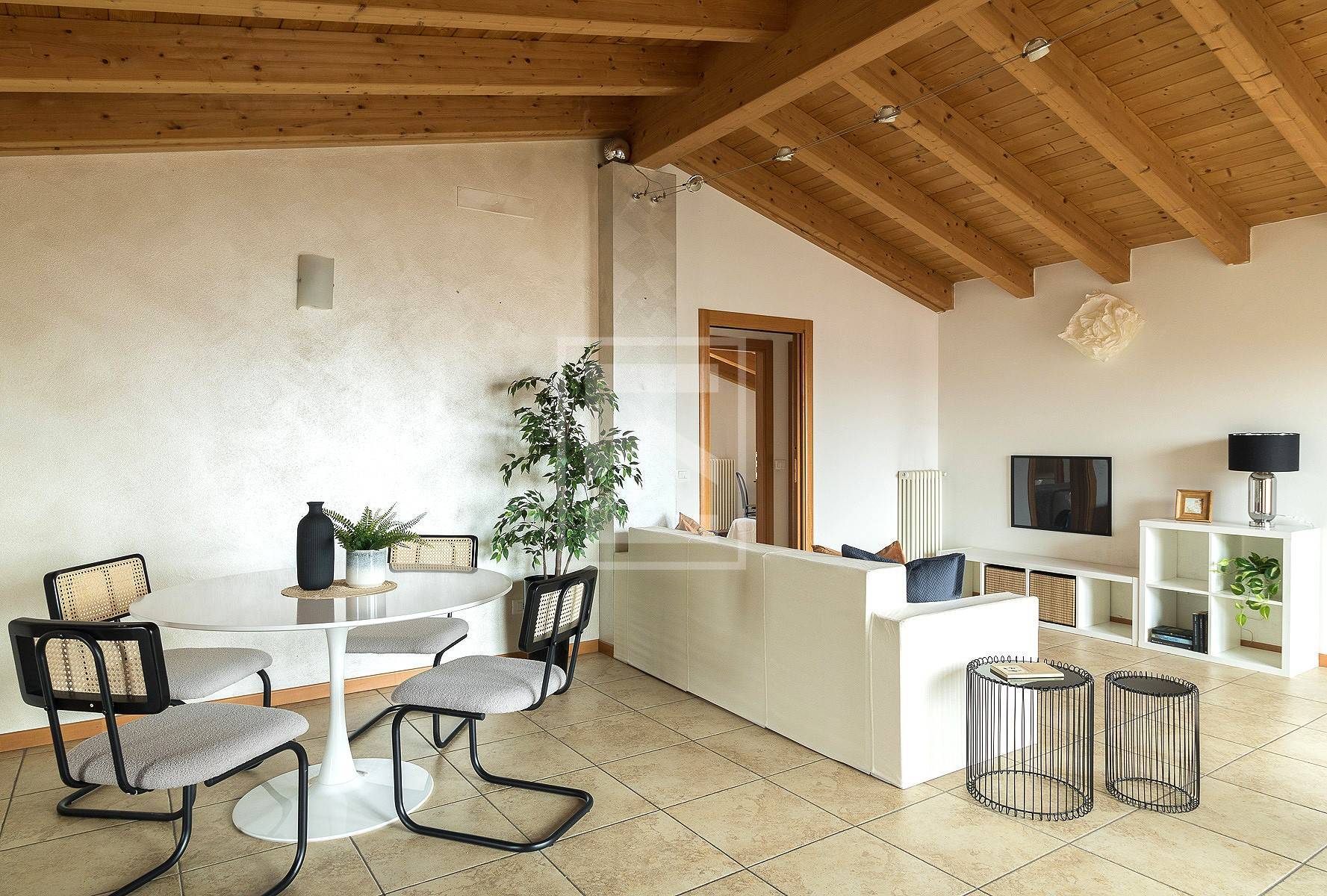 Appartamento in vendita a Desenzano del Garda, San Martino della Battaglia