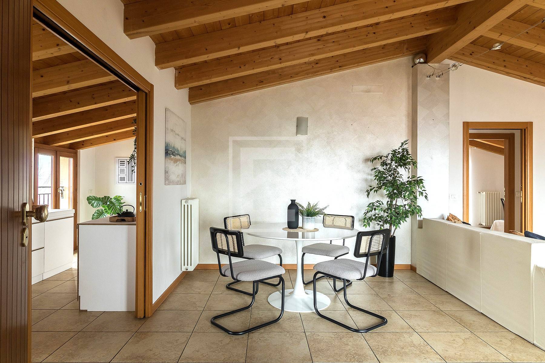 Appartamento in vendita a Desenzano del Garda, San Martino della Battaglia