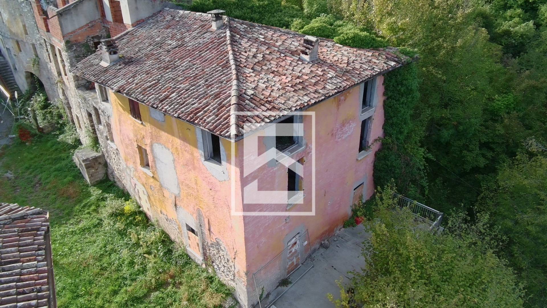 Rustico in vendita a Villanuova sul Clisi