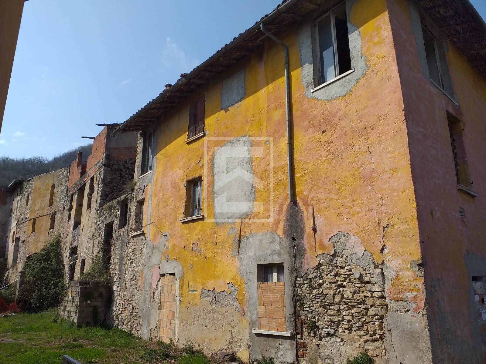 Rustico in vendita a Villanuova sul Clisi