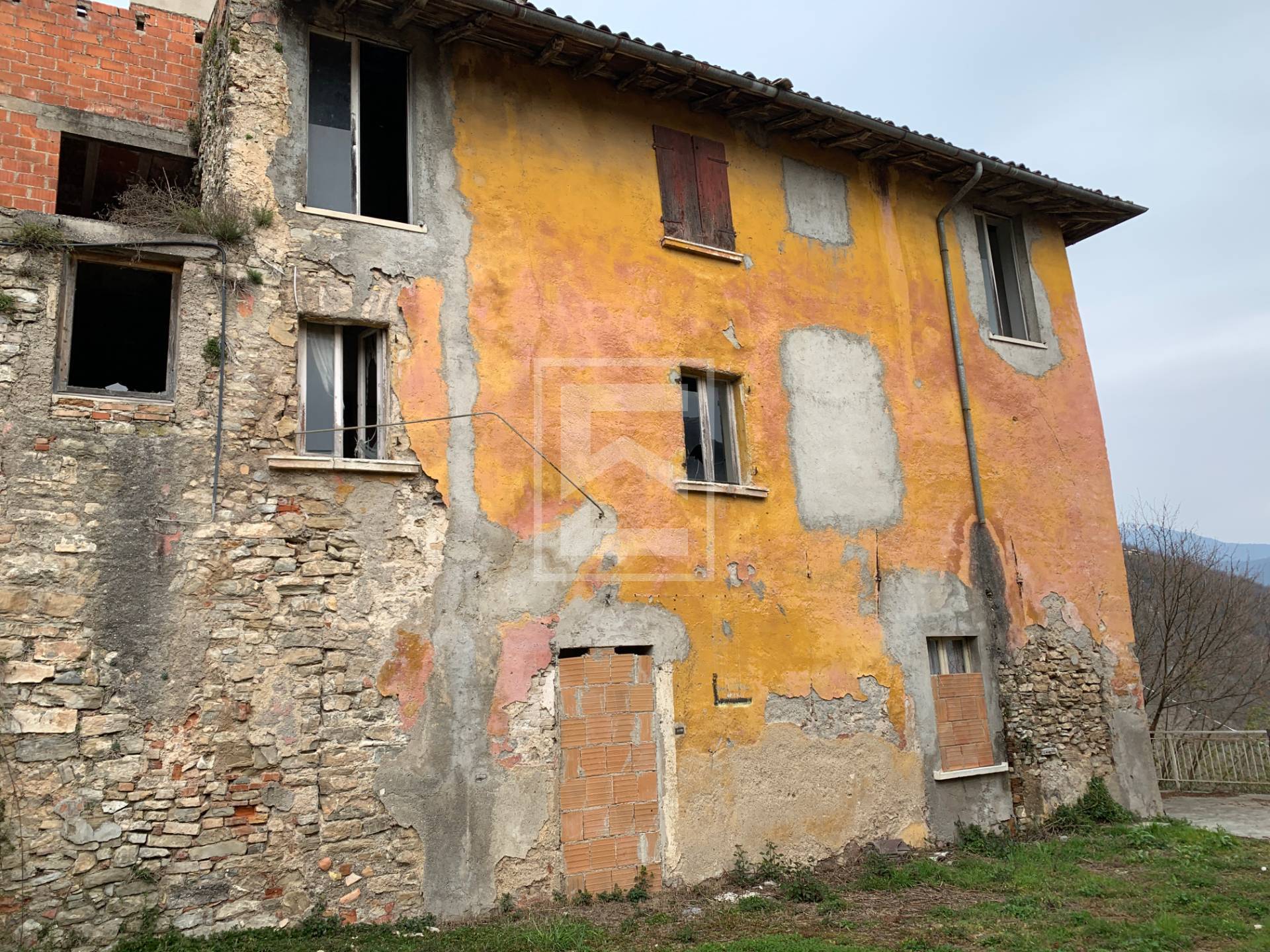 Rustico in vendita a Villanuova sul Clisi