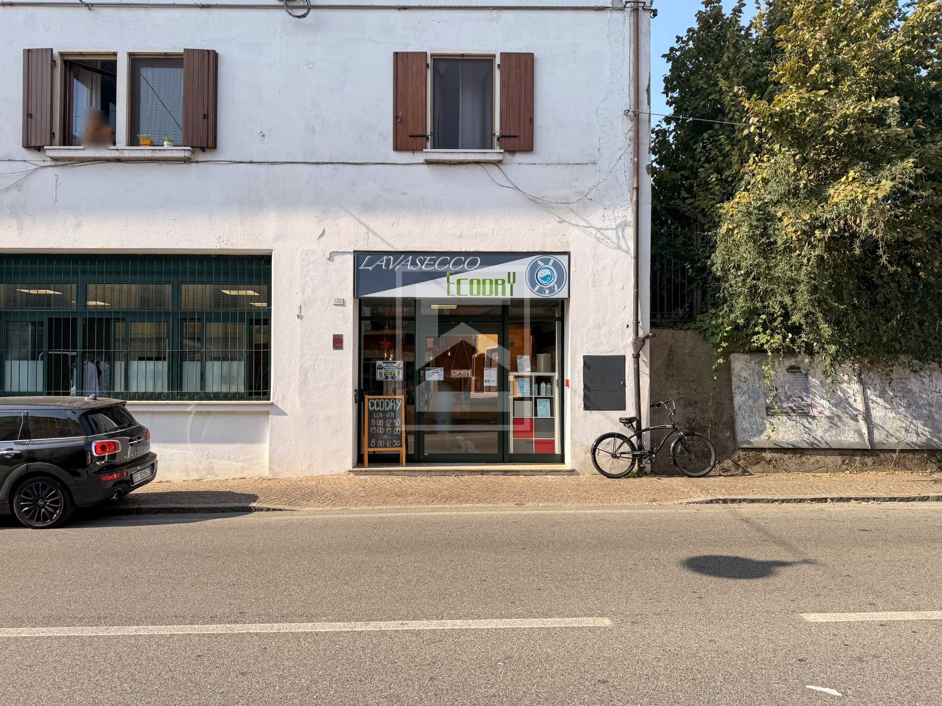 Locale Commerciale in vendita a Castenedolo