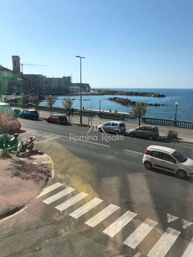 Quadrilocale vista mare a Livorno